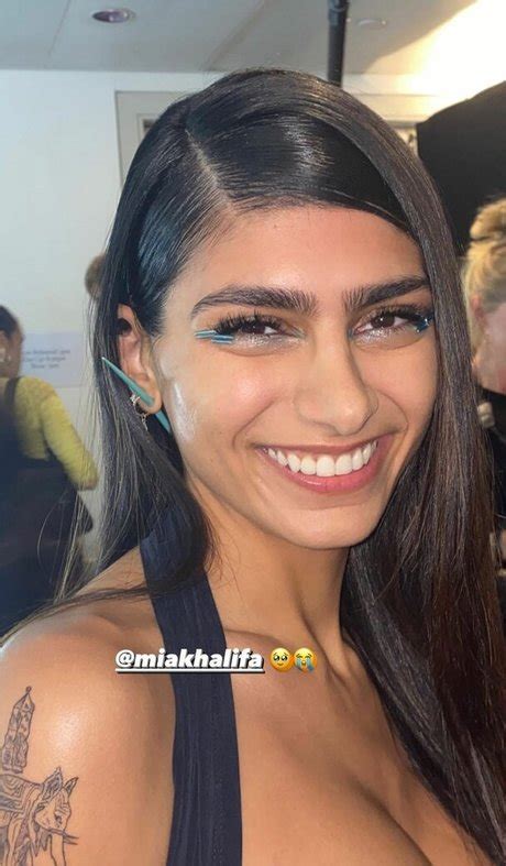 mia khalifia nude|Mia Khalifa Nude Pics